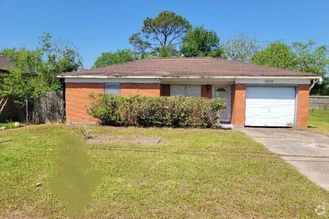 Building Photo - 6710 Fairwood Rd Rental