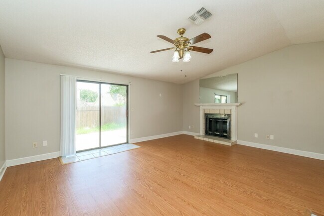 Photo - 7511 Breezewood Ct