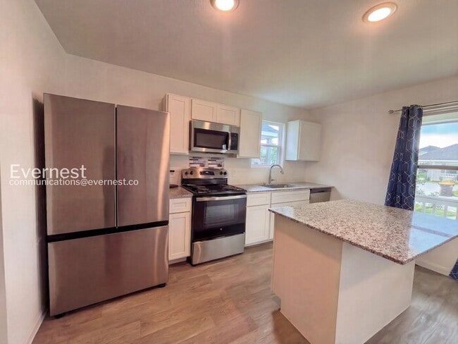 Photo - 16435 Valerie Marie Pl