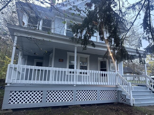 Building Photo - 3714 S Salina St