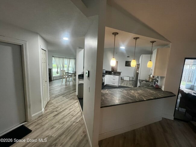 Photo - 2300 Hickory Dr