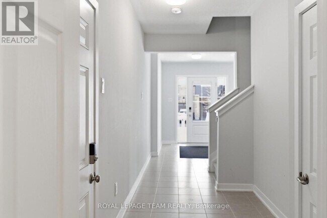 Photo - 22 Stitch Mews