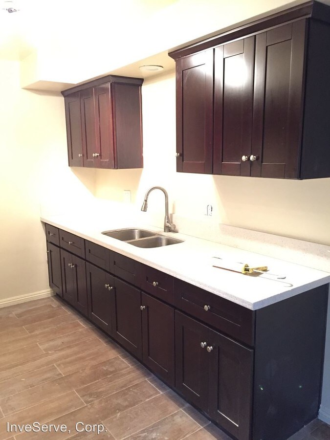 Photo - Anderwood Court