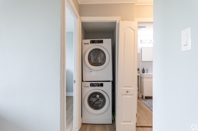 Photo - 335 Melvin Ave