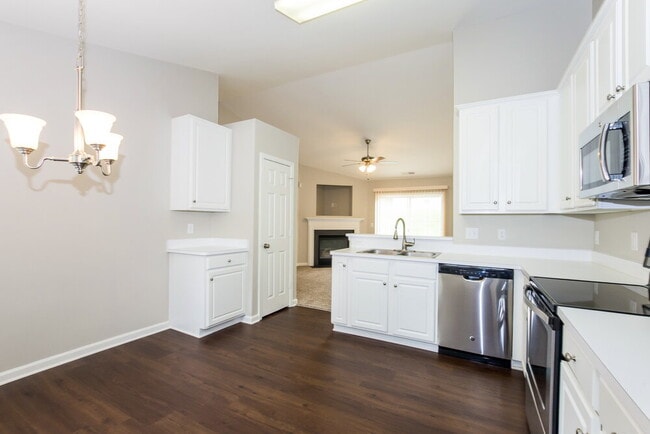 Photo - 9109 Munsing Dr