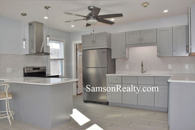 Photo - 296 Atwells Ave Unit 3C