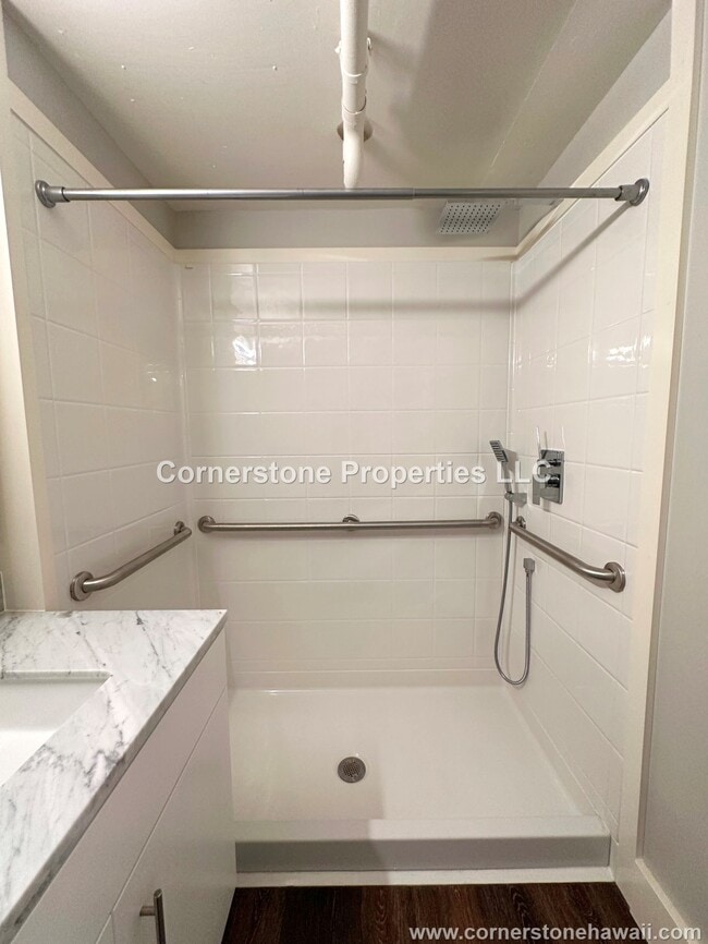 Photo - 803 Waimanu St