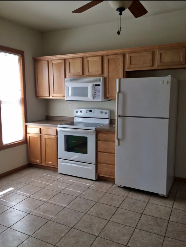 Photo - 1611 Charles St