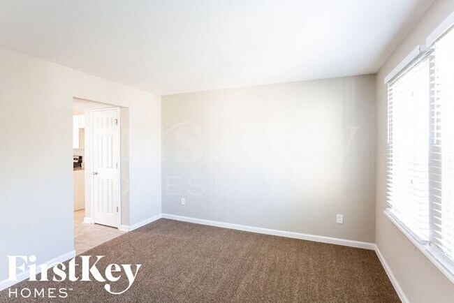 Photo - 11538 planewood Ct