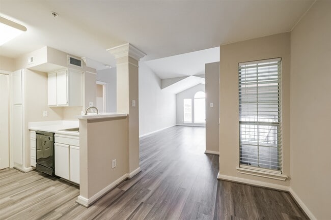Photo - 3231 Allen Pkwy Unit 2302