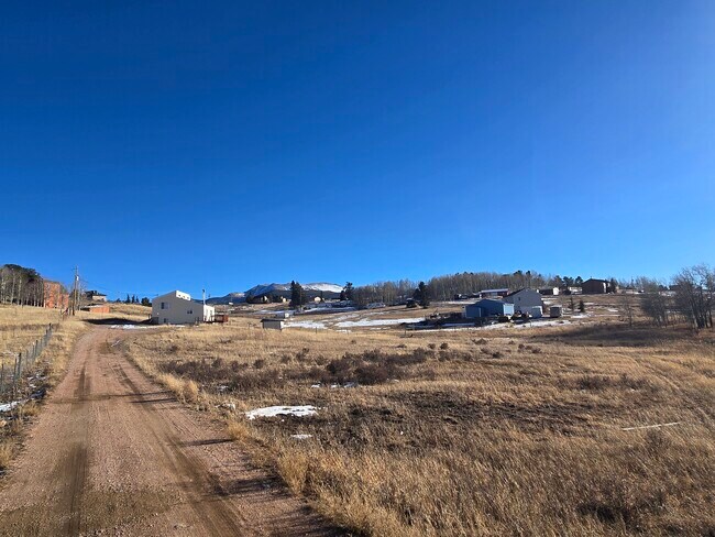 Photo - 432 Grandview Dr