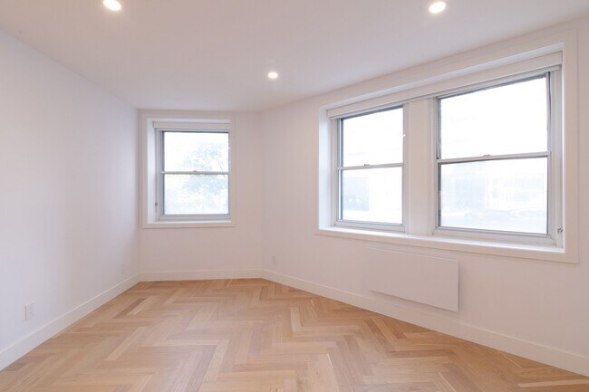 Photo - 5530 Chem. de la Côte St Luc Unit 10