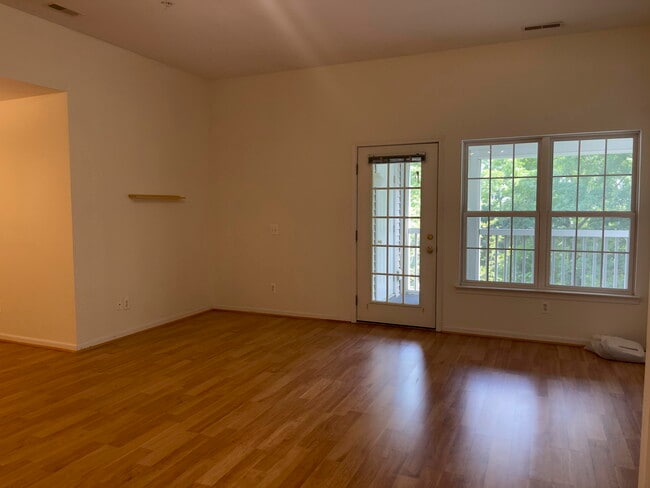 Photo - 1139 Joyce Ln