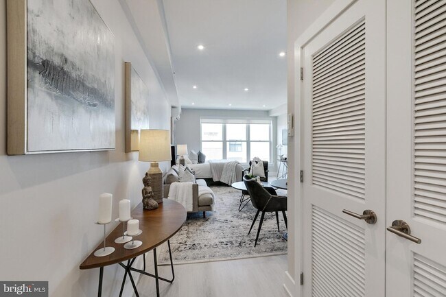 Photo - 1533 Ridge Ave Unit 401