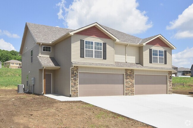 Building Photo - 3 Bedroom 2.5 Bath Duplex Rental
