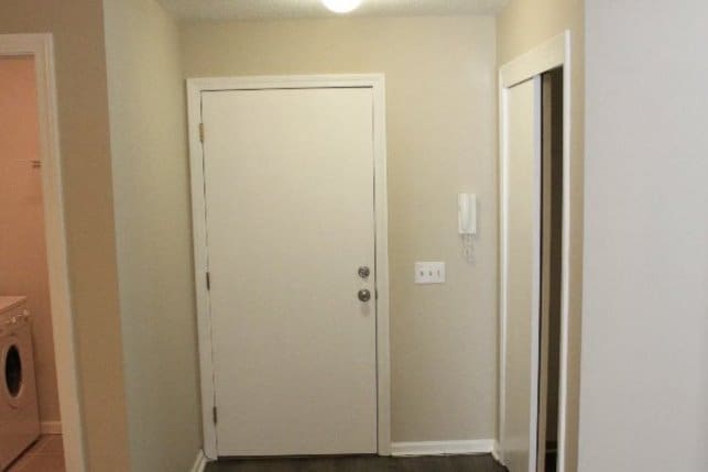 Building Photo - 48 N Mountain Rd Unit 303