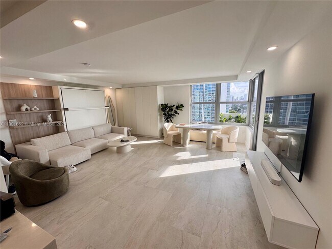 Photo - 2899 Collins Ave Unidad 1414