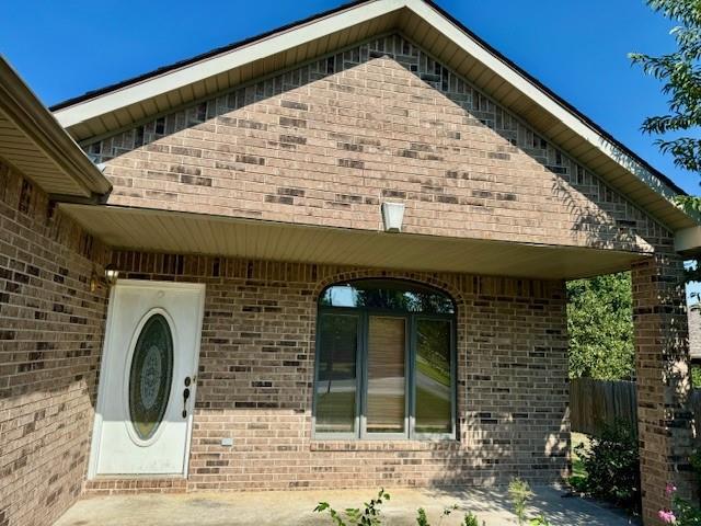 Photo - 100 Ravenwood Blvd