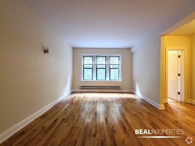 Building Photo - 0 bedroom in CHICAGO IL 60610 Unit 201 Rental
