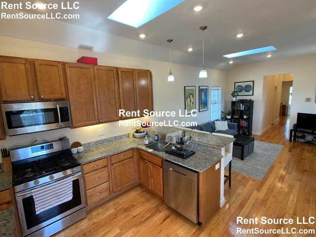 Photo - 14 Flint St Unit 2