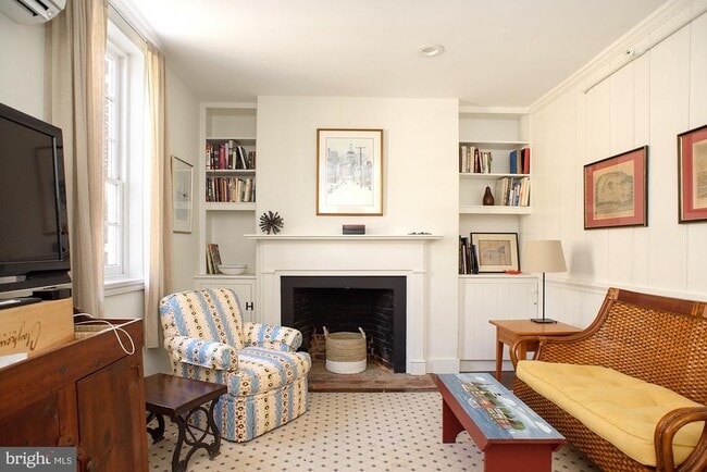 Photo - 123 Cathedral St Unit 1