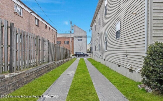 Photo - 1317 Washington Ave