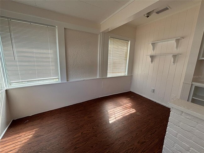 Photo - 2162 46th Ave N