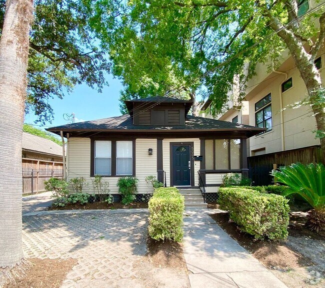 Building Photo - LA3BS Unit L5005A Rental