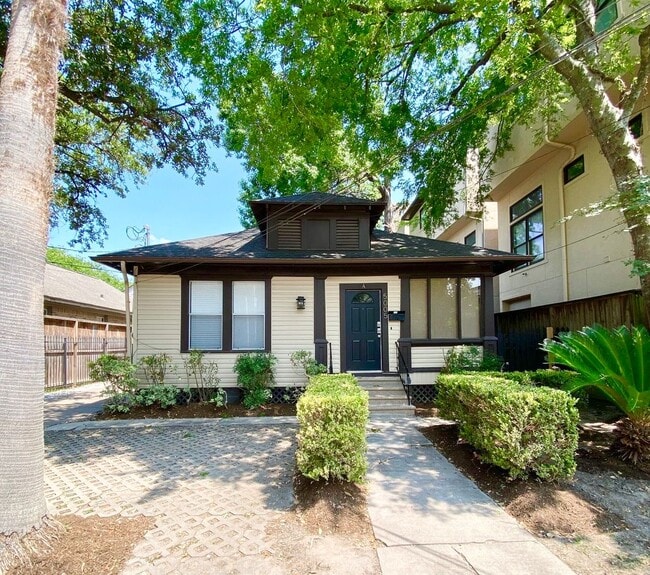 LA3BS - LA3BS Apartment Unit L5005A