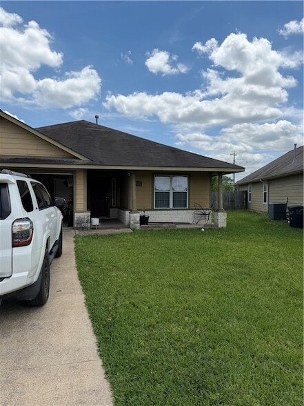Photo - 933 Crested Point Dr