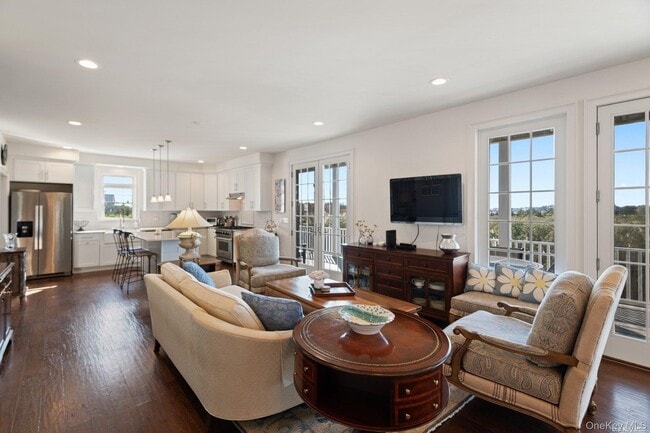 Photo - 77 Library Ave