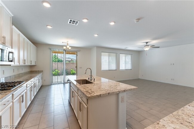 Photo - 12333 Silvana St