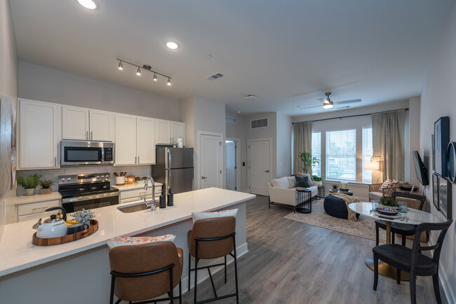 Acclaim at Greenbrier - Acclaim at Greenbrier Apartments