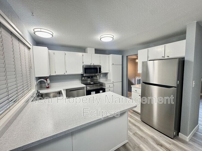 916 207th Pl SE Unit A