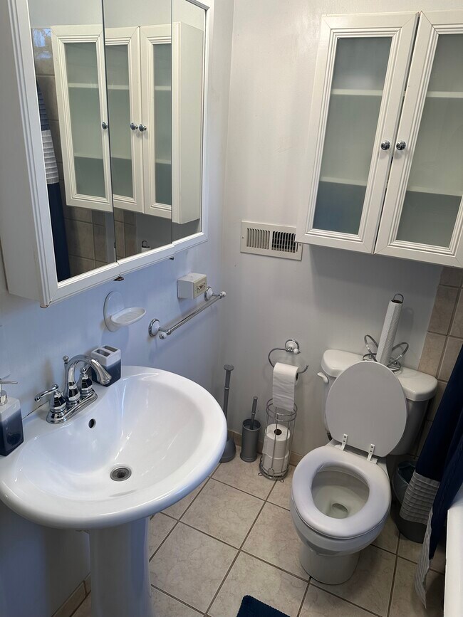 Photo - 6515 Bartmer Ave Unit 1