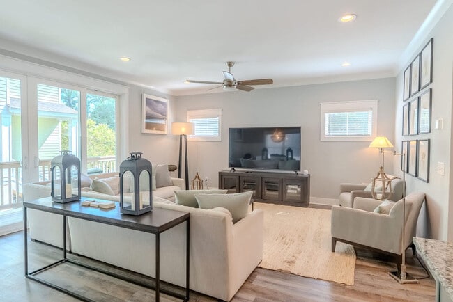 Photo - 52 Sandcastle Ct Unit ID1316234P