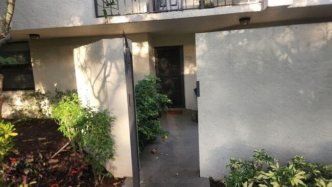 Photo - 2025 Lavers Cir Unit D107