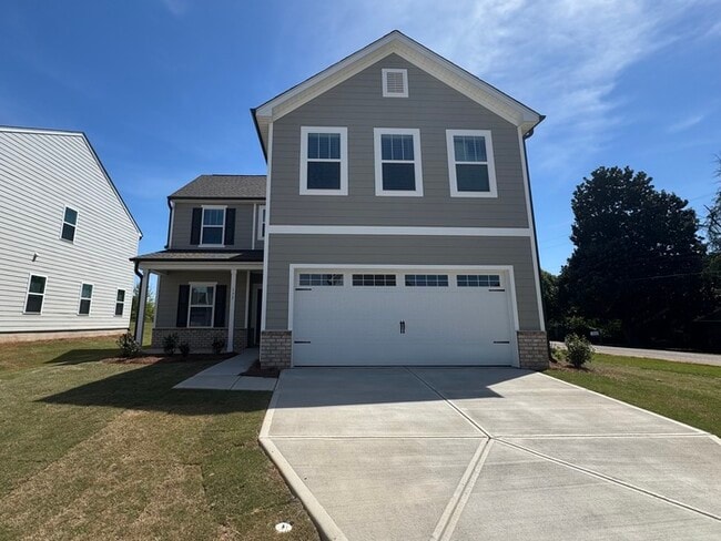 Building Photo - Four bedrooms with 2 1/2 bath with office space and loft