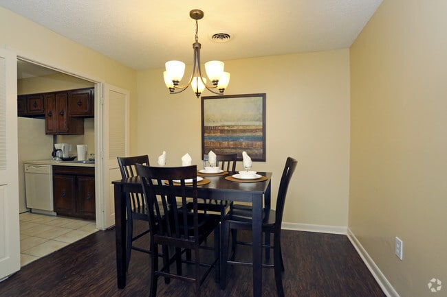 Willow Creek Apartments