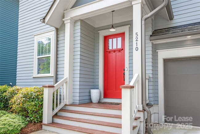 Photo - 5210 Kelly St