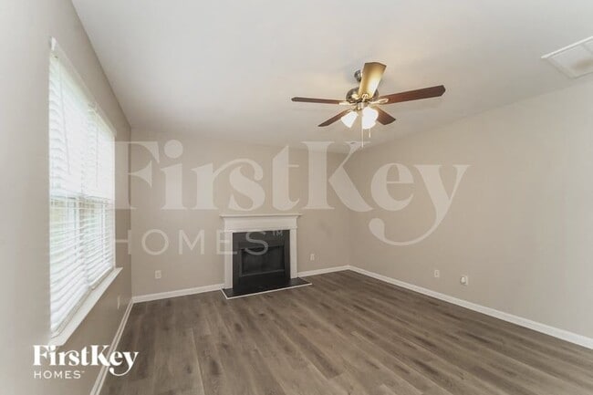 Photo - 4615 Canipe Dr