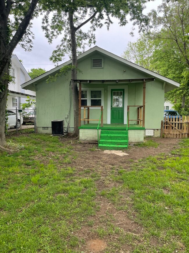 Photo - 1013 Hobson Ave