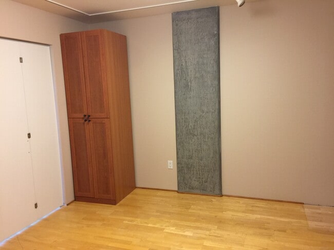 Photo - 411 NW Flanders St Unit 605