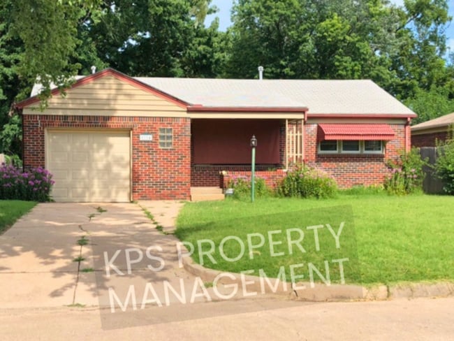 Building Photo - 1714 Drollinger St