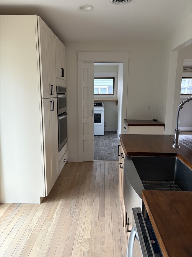 Photo - 7226 Thomas Ave S