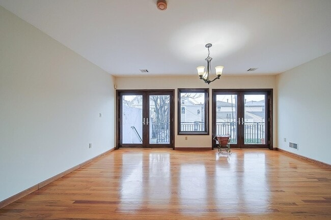 Photo - 220 Harrison Ave Unit 2