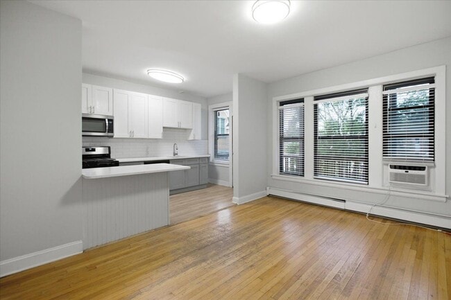 Building Photo - 5432 S Drexel Ave Unit 3S