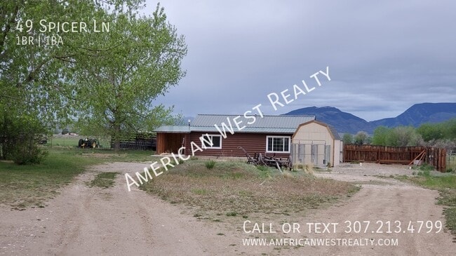 Building Photo - 49 Spicer Ln