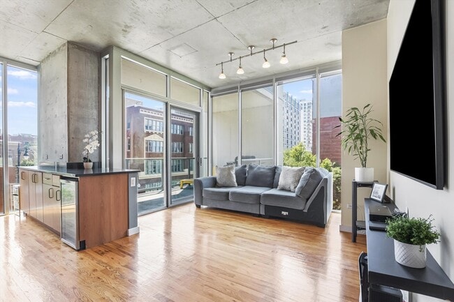 Photo - 1720 S Michigan Ave Unit 308