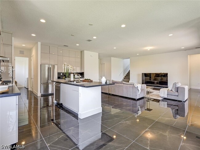 Photo - 5126 Panella Ave